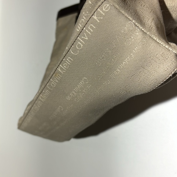 Calvin Klein tote - Picture 8 of 9